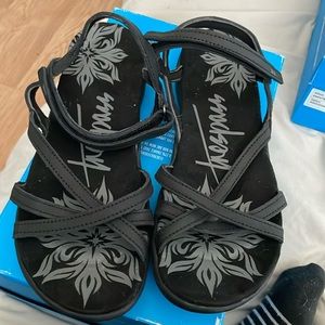 Trespass sandals, EU 40, new